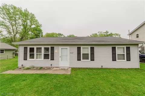 1547 Easton Ave, Madison, OH 44057