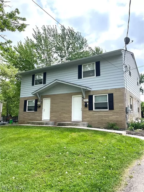 2514-2518 Maplehurst Dr, Stow, OH 44224