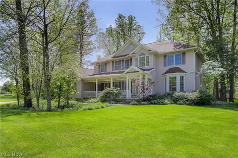 6506 Forestwood St NW, Canton, OH 44718
