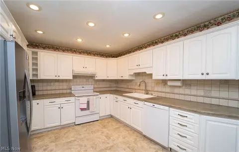 103 Olson Spur, Munroe Falls, OH 44262 photo 3