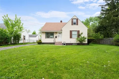 4252 E 162nd St, Cleveland, OH 44128
