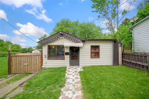 402 Kline Ave, Akron, OH 44305