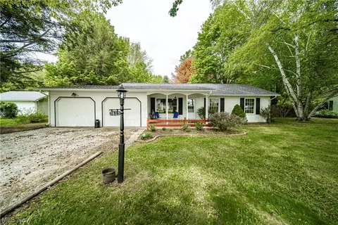 7825 Middle Ridge Rd, Madison, OH 44057
