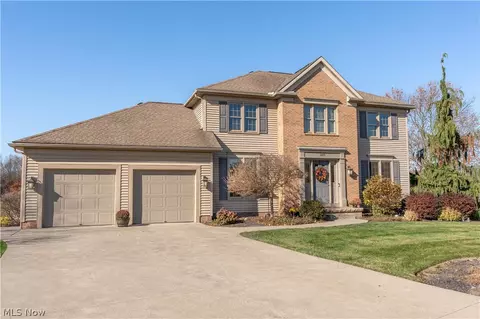 2015 Augusta Cir SE, Massillon, OH 44646