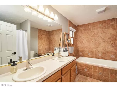 41780 Parsons Rd, Lagrange, OH 44050 photo 11