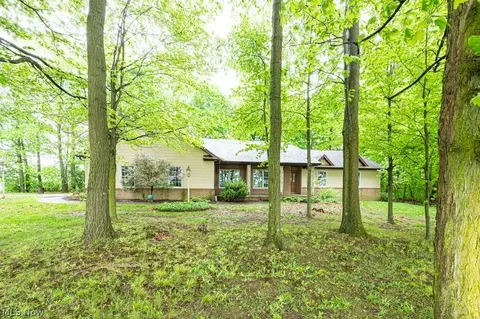 3138 Woodsdale Rd, Salem, OH 44460