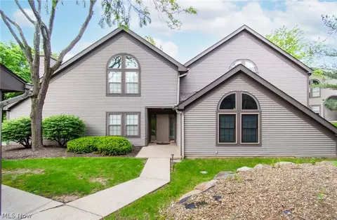 4064 Saint Andrews Ct #2, Canfield, OH 44406