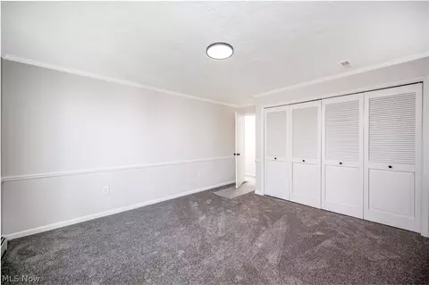 Bedroom - 916 Meadview Dr, Seven Hills, OH 44131 photo 3 of 6