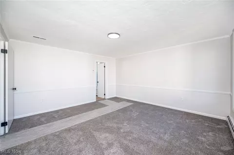 Other - 916 Meadview Dr, Seven Hills, OH 44131 photo 3 of 11