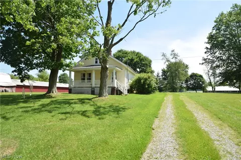 8753 Columbiana Canfield Rd, Canfield, OH 44406