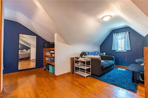 8320 Ackley Rd, Parma, OH 44129 photo 4