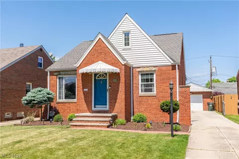 8320 Ackley Rd, Parma, OH 44129 photo 35