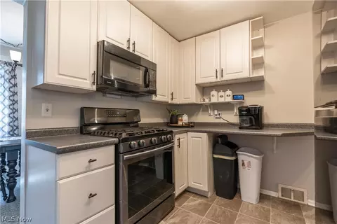 8320 Ackley Rd, Parma, OH 44129 photo 26