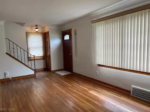 345 E 218th St, Euclid, OH 44123 photo 24