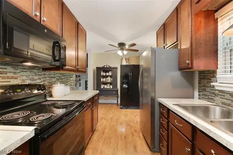 10228 Dewhurst Rd, Elyria, OH 44035 photo 10