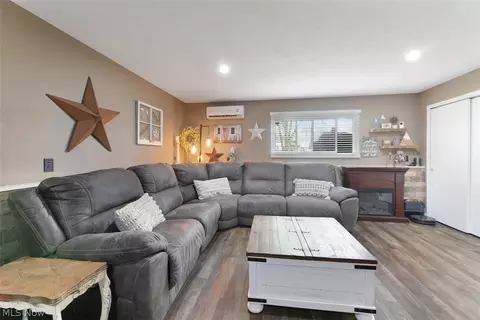 10228 Dewhurst Rd, Elyria, OH 44035 photo 17