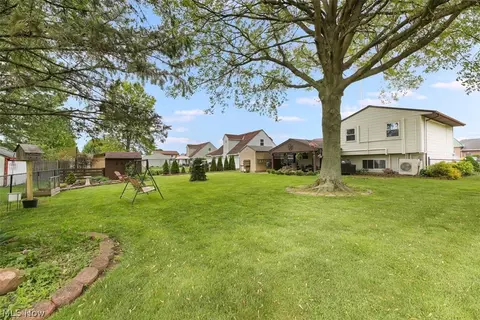10228 Dewhurst Rd, Elyria, OH 44035 photo 24