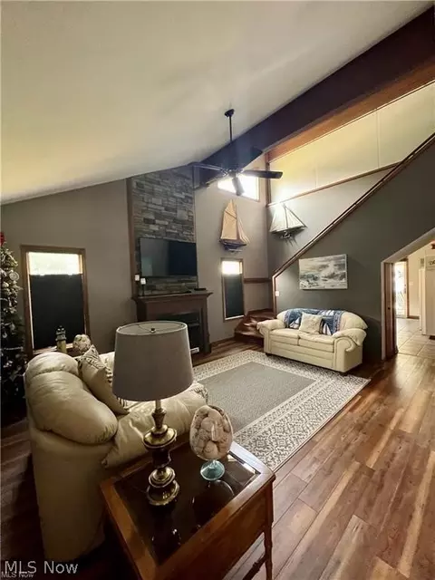 2045 Homewood Ave, Ashtabula, OH 44004 photo 4