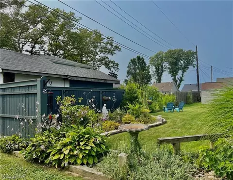 2045 Homewood Ave, Ashtabula, OH 44004 photo 21
