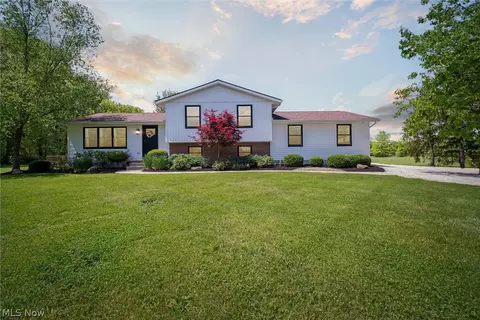 2035 Porter Rd, Atwater, OH 44201