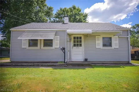 828 Oak St, Medina, OH 44256