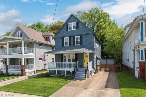 1363 Brockley Ave, Lakewood, OH 44107