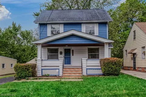 5258 Erwin St, Maple Heights, OH 44137