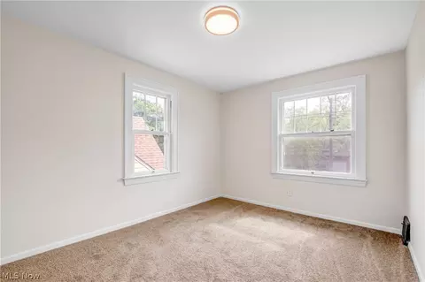 5258 Erwin St, Maple Heights, OH 44137 photo 30