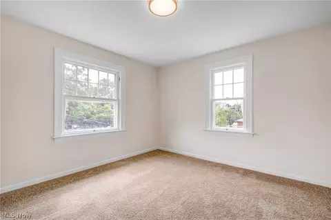 5258 Erwin St, Maple Heights, OH 44137 photo 23