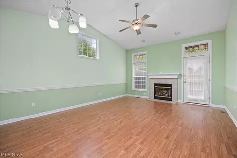 3535 Perry Ct, Lorain, OH 44053 photo 4