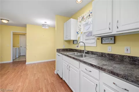 3535 Perry Ct, Lorain, OH 44053 photo 9