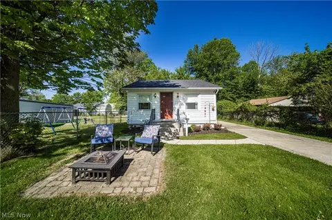 1330 E 342nd St, Eastlake, OH 44095
