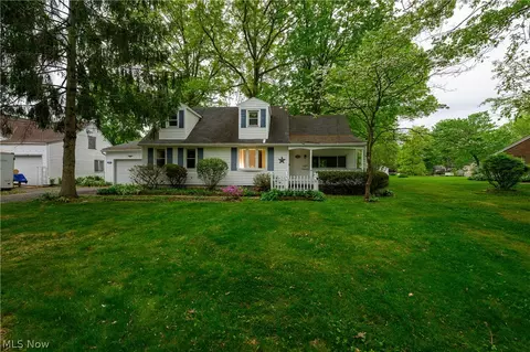 353 West St, Wadsworth, OH 44281