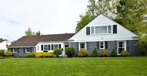 23901 Hazelmere Rd, Shaker Heights, OH 44122