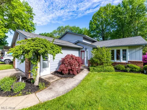 36216 Westfield Dr, North Ridgeville, OH 44039