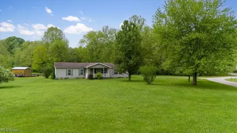 149 Meldahl Pl, Washington, WV 26181