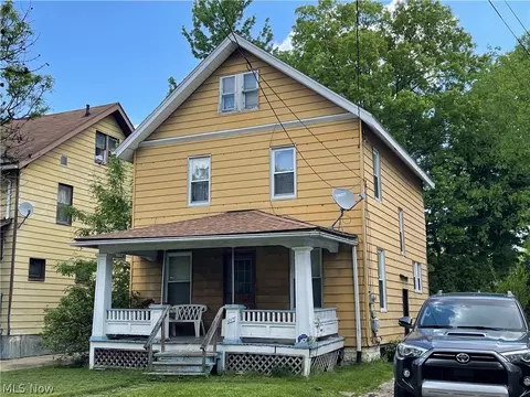553 Wildwood Ave, Akron, OH 44320
