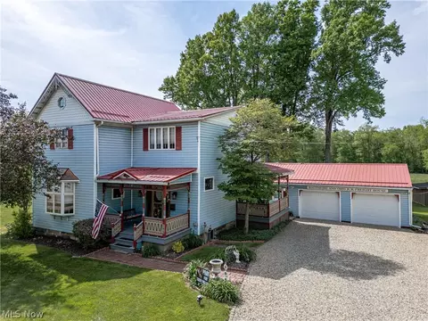 506 Beaver Ave NE, New Philadelphia, OH 44663