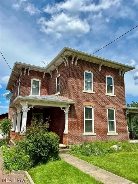 219 Nassau St E, East Canton, OH 44730