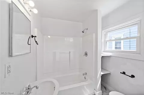 Bath - 1306 West Ave, Elyria, OH 44035 photo 2 of 3