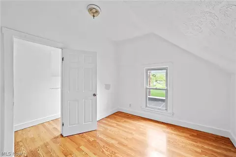 Bedroom - 1306 West Ave, Elyria, OH 44035 photo 6 of 10