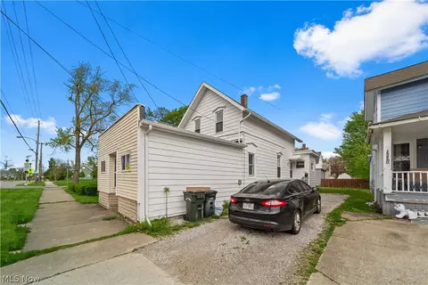 Exterior - 1306 West Ave, Elyria, OH 44035 photo 4 of 4