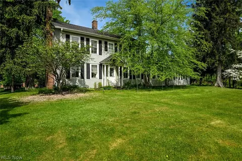 9746 Barr Rd, Brecksville, OH 44141