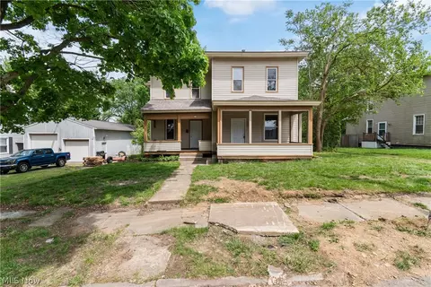 314 5th St, Massillon, OH 44647