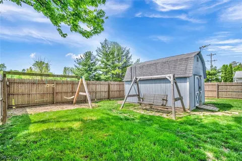 Exterior - 436 Morgan Ct, Lagrange, OH 44050 photo 3 of 5