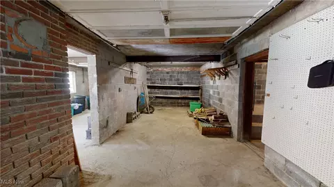 29280 White Rd, Willoughby Hills, OH 44092 photo 34