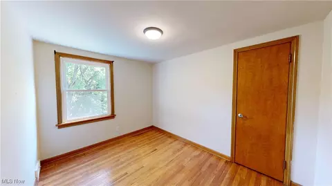 29280 White Rd, Willoughby Hills, OH 44092 photo 21