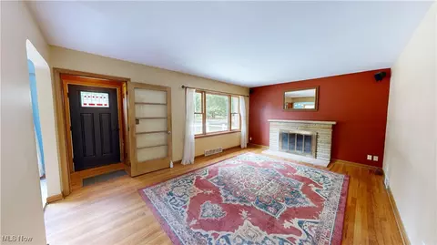 29280 White Rd, Willoughby Hills, OH 44092 photo 8