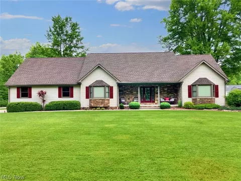 7051 Luteran Ln, Youngstown, OH 44514
