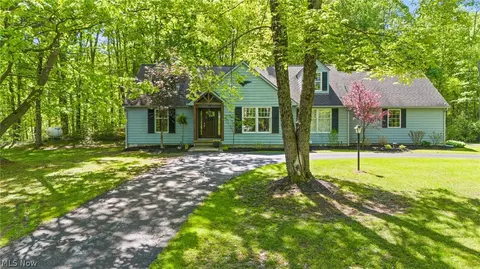 12675 Millview Ln, Chardon, OH 44024